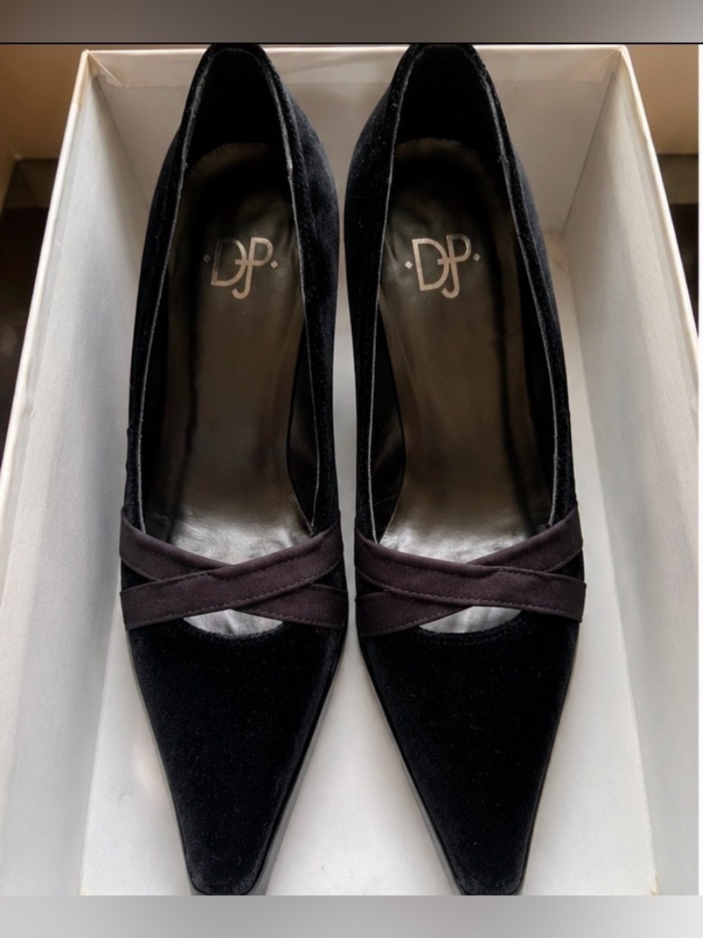 [Donald J. Pliner] Lanse Black Velvet Pointed Toe Kitten Heel Pumps Size 8